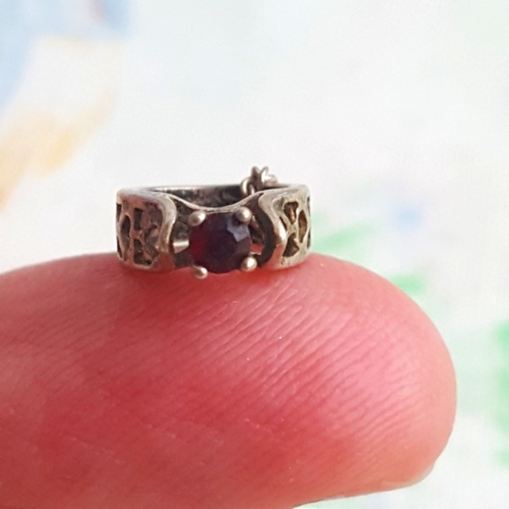 🌙Vintage 925 Garnet Birthstone Ring January on 925 Chain - Picture 4 of 15